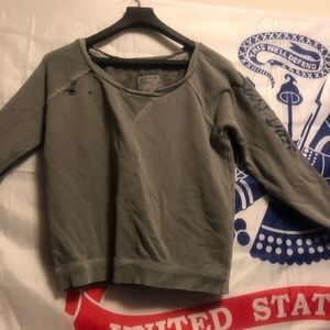 American eagle crew neck